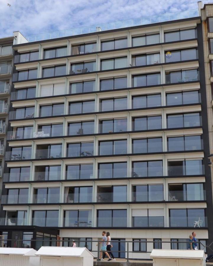 Studio 105 Op Zeedijk Met Frontaal Zeezicht 1Ste Verdiep Middelkerke Dış mekan fotoğraf